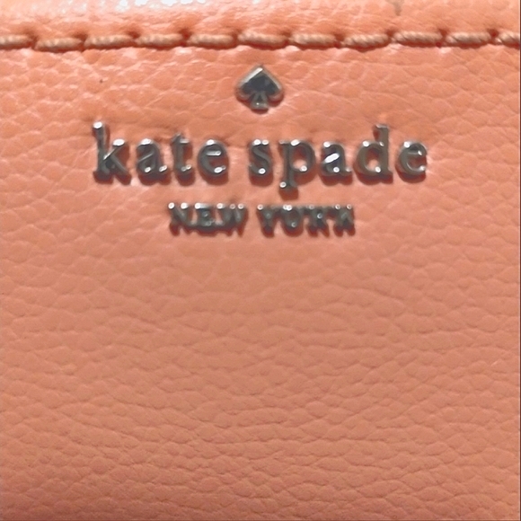 Kate Spade Patterson Drive L Zip Bifold Wallet - Picture 2 of 11